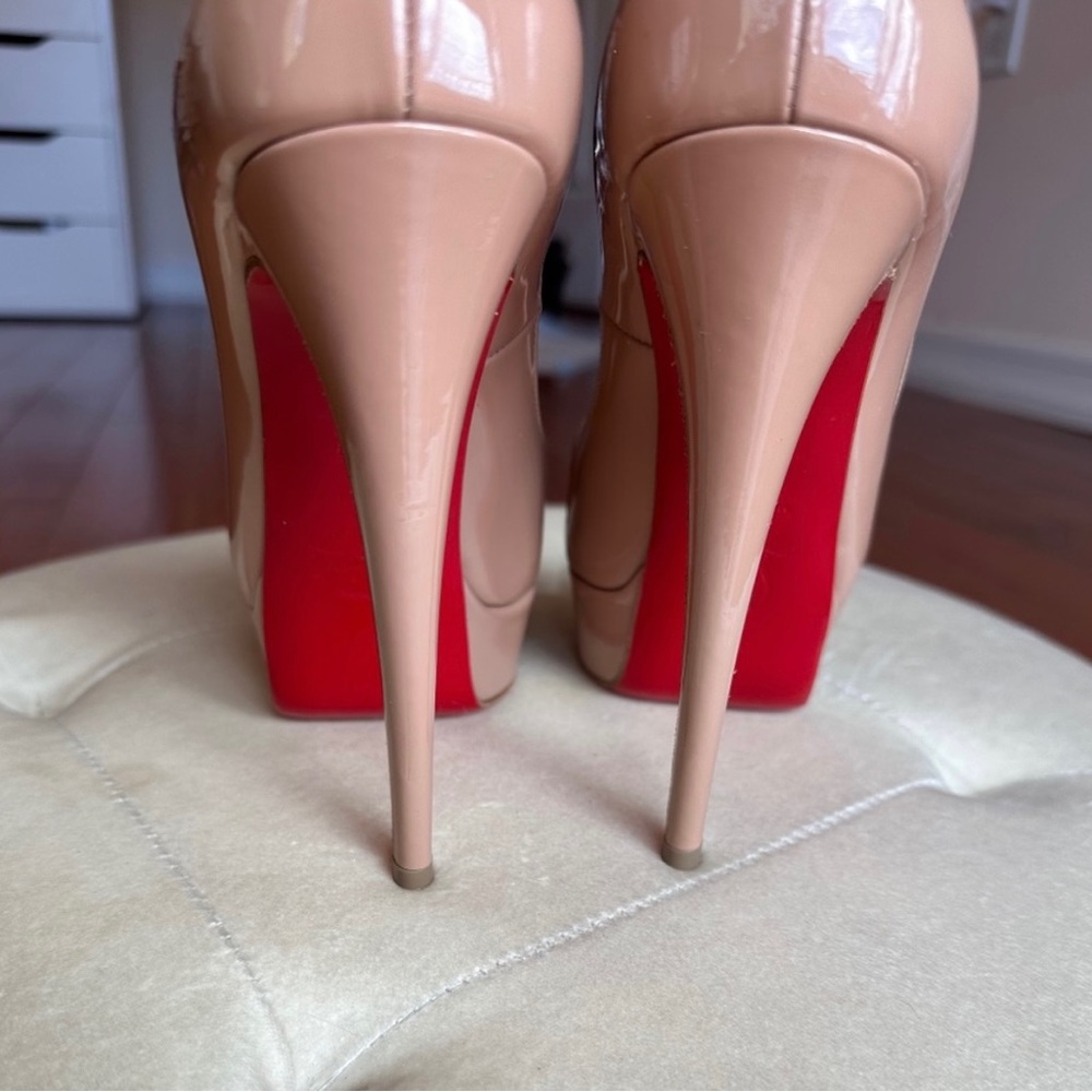Christian Louboutin Beige Nude Patent Leather Lady Peep Toe Platform Pumps